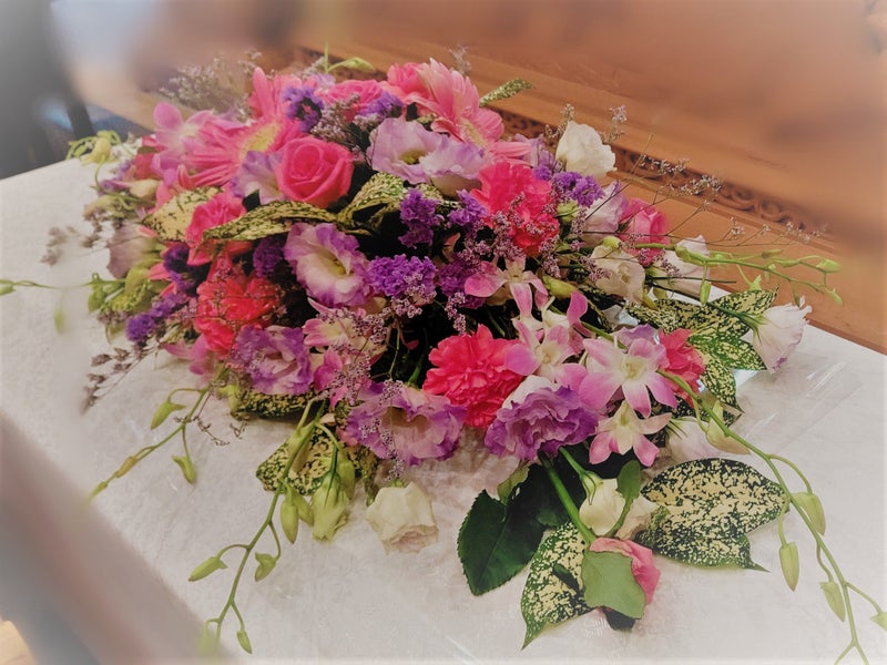 埼玉県川越市葬儀社セレモニーサロン　生花祭壇・生花アレンジ