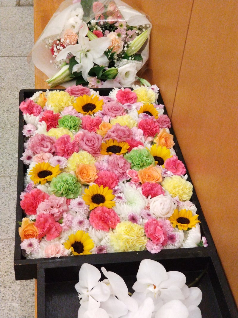 【埼玉県川越市葬儀セレモニーサロン】生花祭壇・生花アレンジ