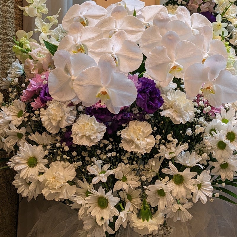 【埼玉県川越市葬儀セレモニーサロン】生花祭壇・生花アレンジ