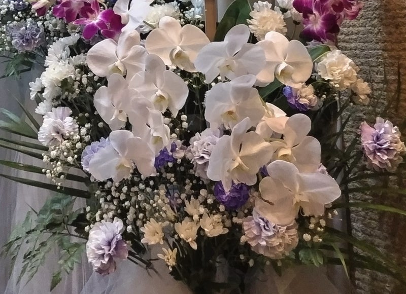 【埼玉県川越市葬儀セレモニーサロン】生花祭壇・生花アレンジ