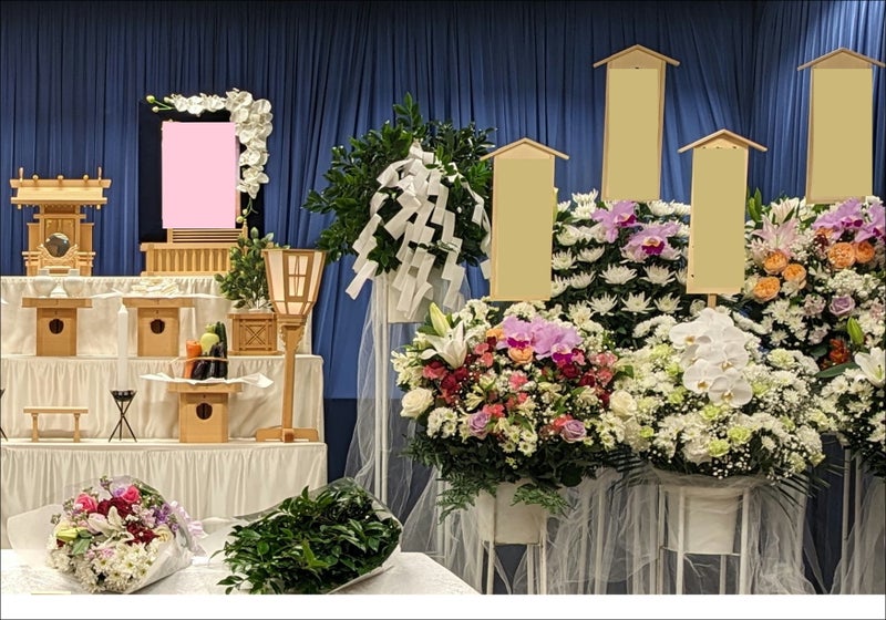 【埼玉県川越市葬儀セレモニーサロン】生花祭壇・生花アレンジ
